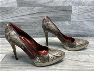 Gucci Metallic Python Embossed Leather Platform Pumps Size 41
